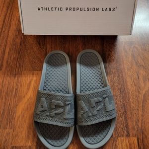 Womens APL Big Logo TechLoom Slides